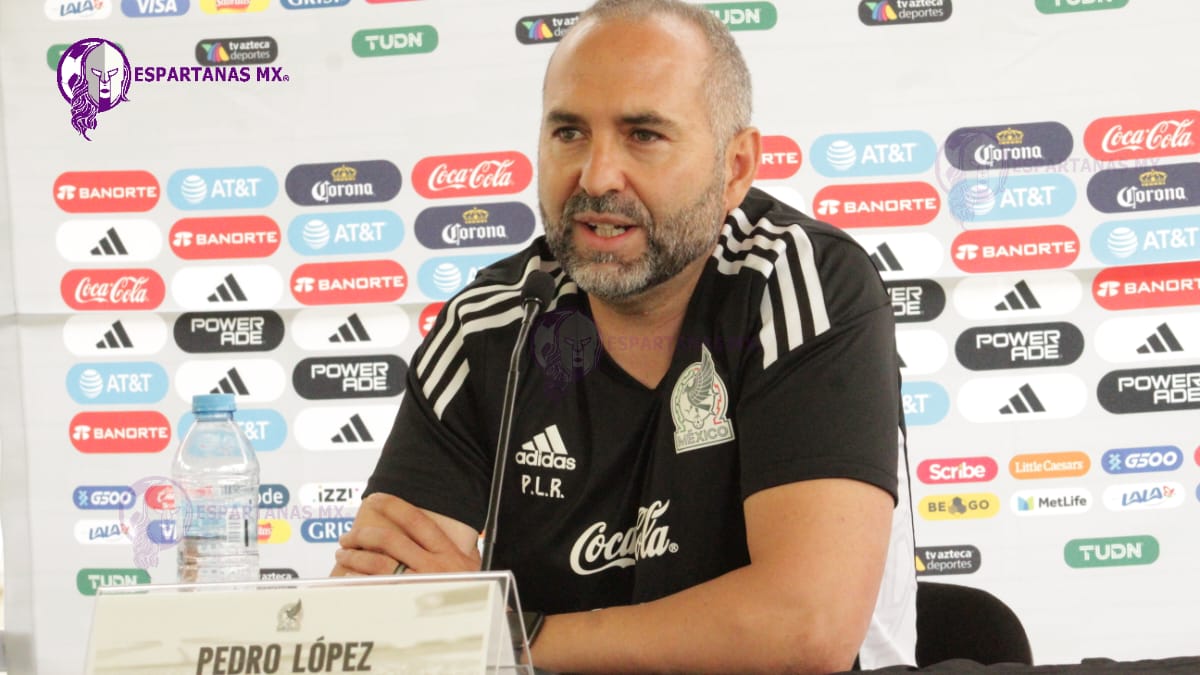 Pedro López con equipo completo para el duelo de la Selección Mexicana Femenil ante EU: 